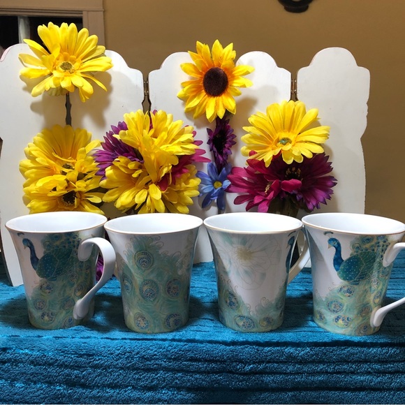Set Of 4 Unused, 222 Fifth Lakshmi Porcelain Peacock Mugs - Picture 16 of 16